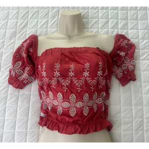 AMERICAN EAGLE Womens Top Small Red Embroidered Cropped Peasant Milkmaid Boho
